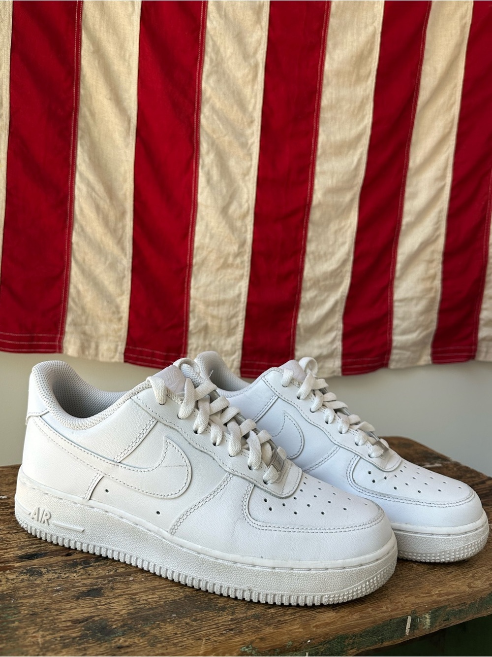 Nike Air Force 1 Low Top White Sneakers – Size 8.5 - Picture 5 of 10